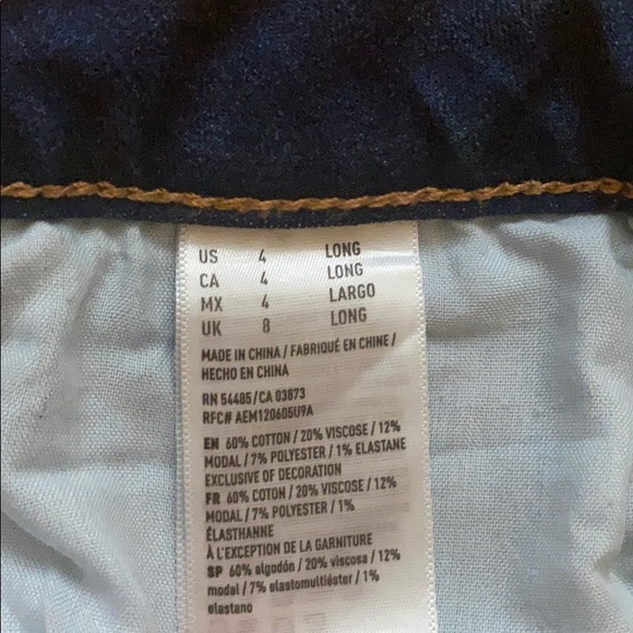 American Eagle Skinny Jeans (long)- Size 4 - Picture 3 of 4